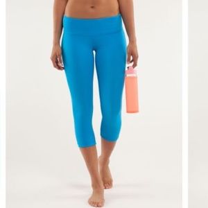 Lululemon Reversible Wunder Under Crop Sz 8